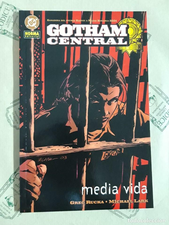 C&oacute;mics: Gotham Central. Media vida - Foto 1