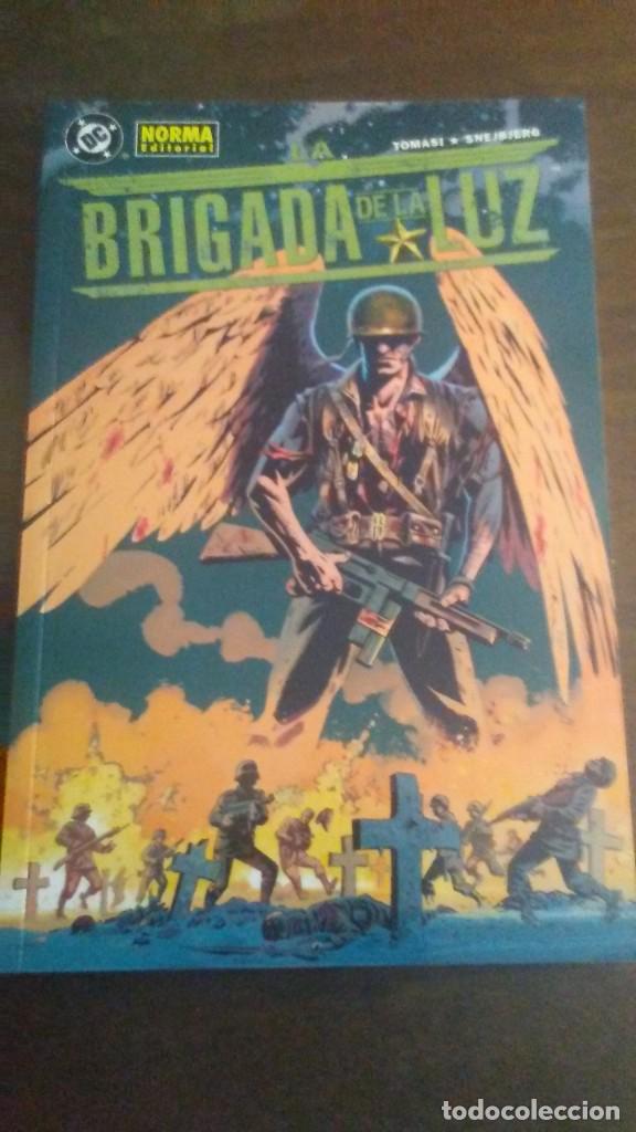 C&oacute;mics: BRIGADA DE LA LUZ - Foto 1