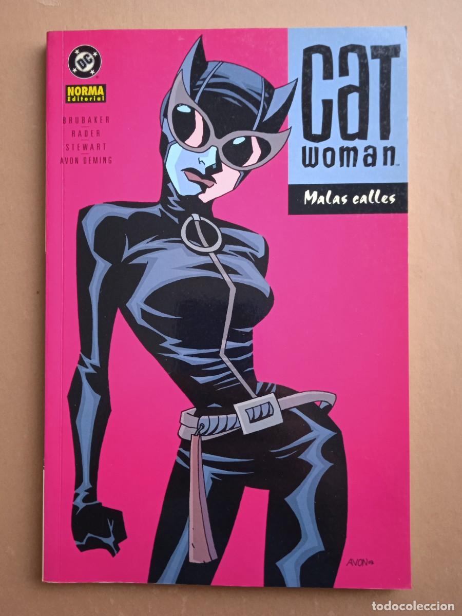 C&oacute;mics: Cat woman malas calles Norma editorial - Foto 1