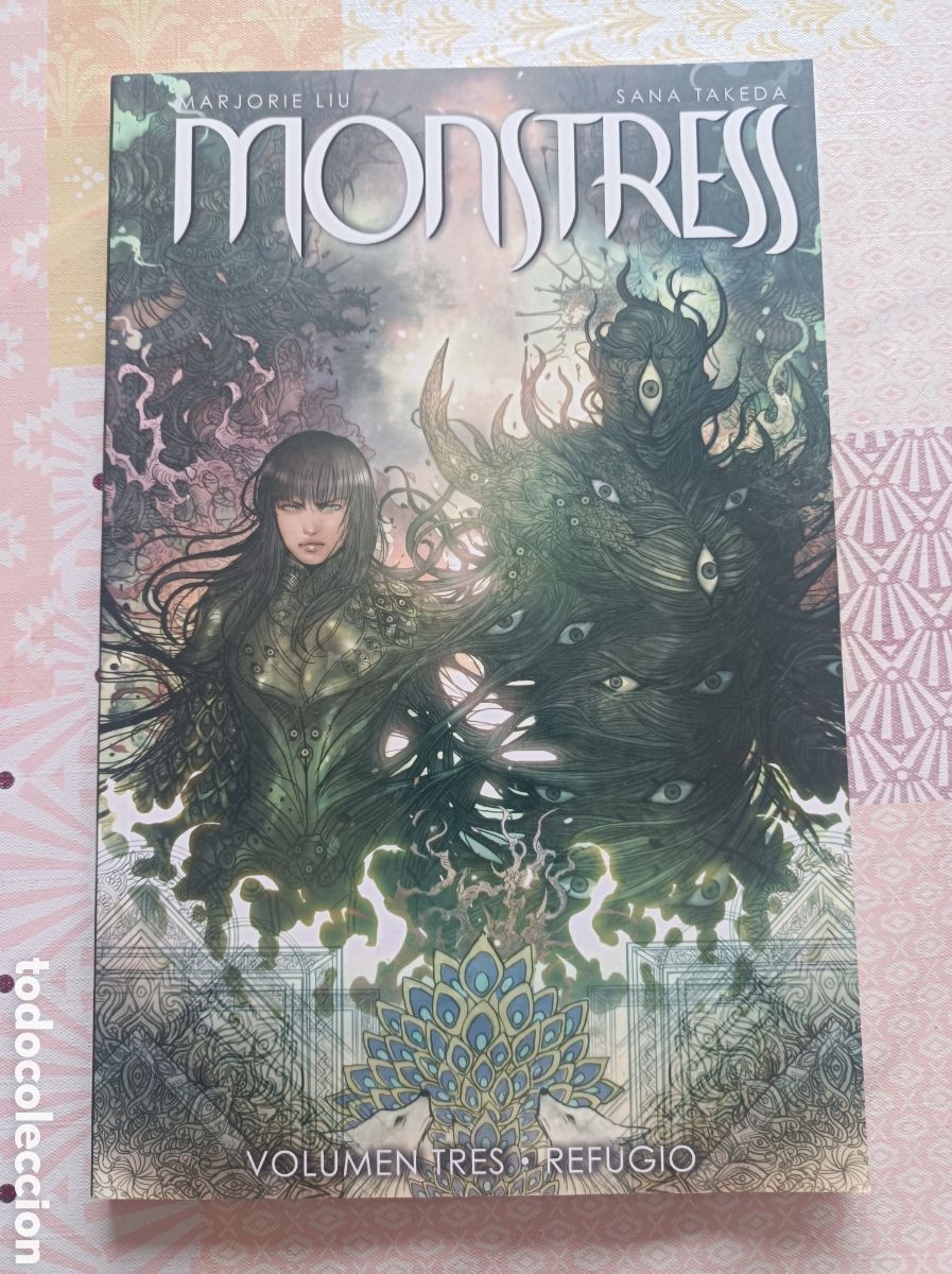 C&oacute;mics: Monstress volumen tres - Refugio - Foto 1
