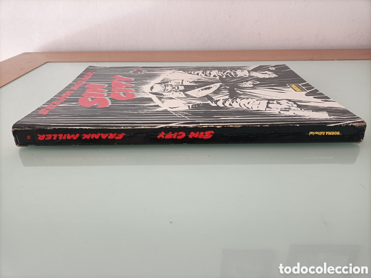 C&oacute;mics: PRIMERAS EDICIONES SIN CITY + MONOGR&Aacute;FICO DE FRANK MILLER - Foto 8