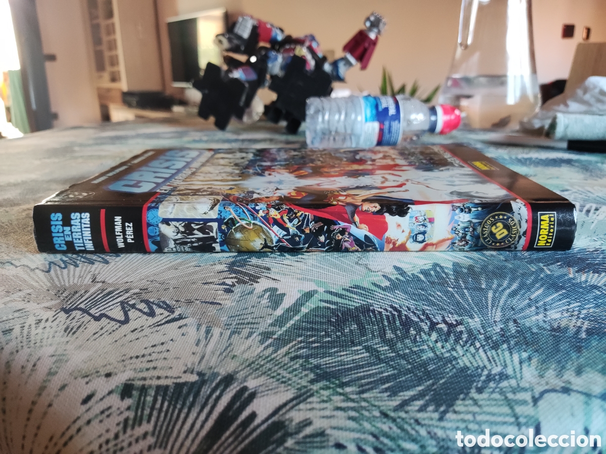 C&oacute;mics: Tomo Crisis en tierras infinitas norma editorial - Foto 6