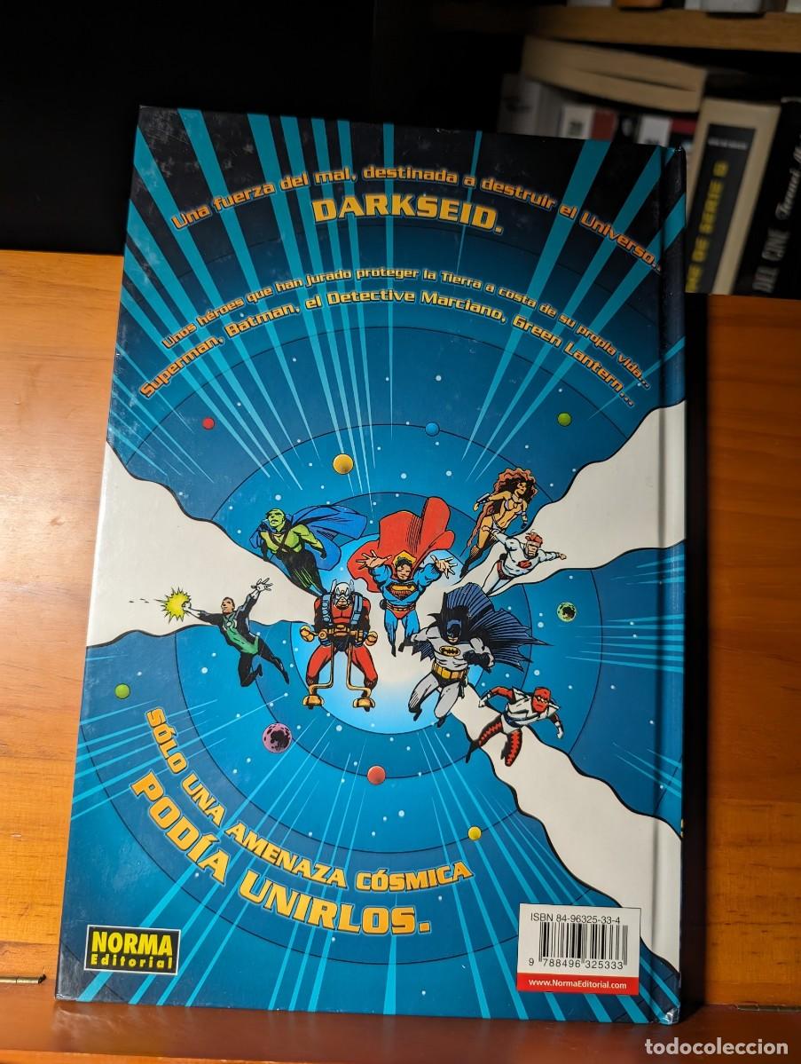 C&oacute;mics: Cosmic Odissey.- Starlin, Jim y Mignola, Mike. - Foto 2