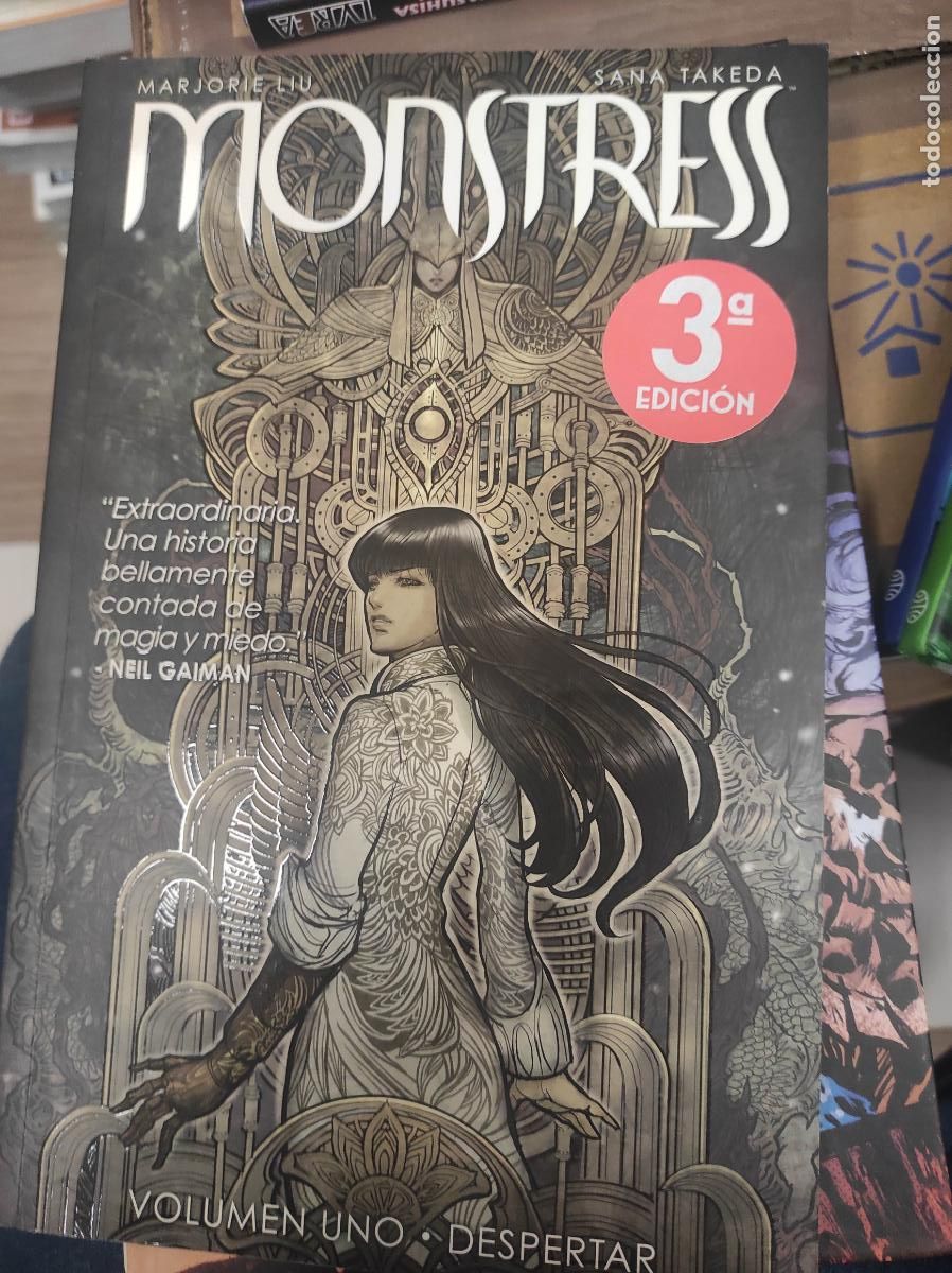 C&oacute;mics: MONSTRESS VOL 1 - DESPERTAR -NORMA EDITORIAL - Foto 1
