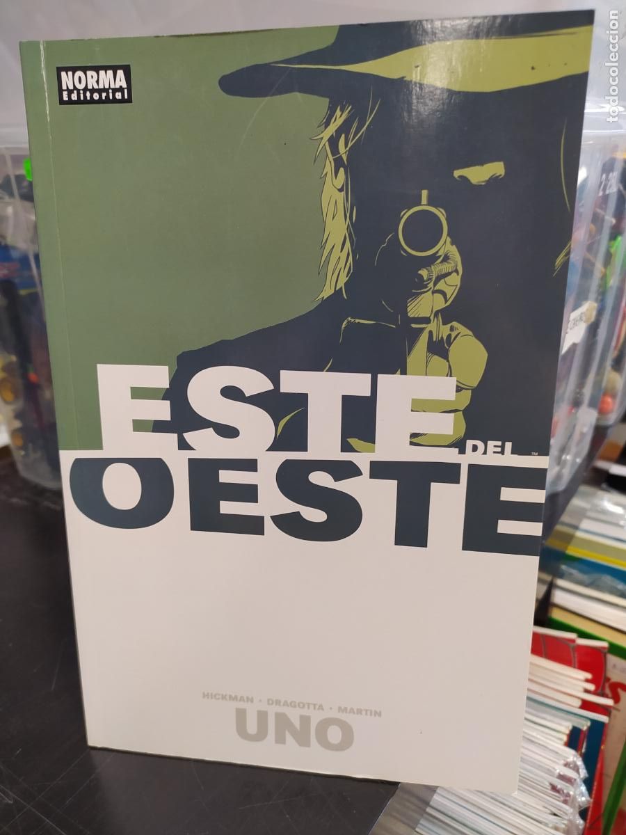 C&oacute;mics: Este del Oeste 1 Uno de Jonathan Hickman Nick Dragotta Frank Martin Norma Editorial - Foto 1
