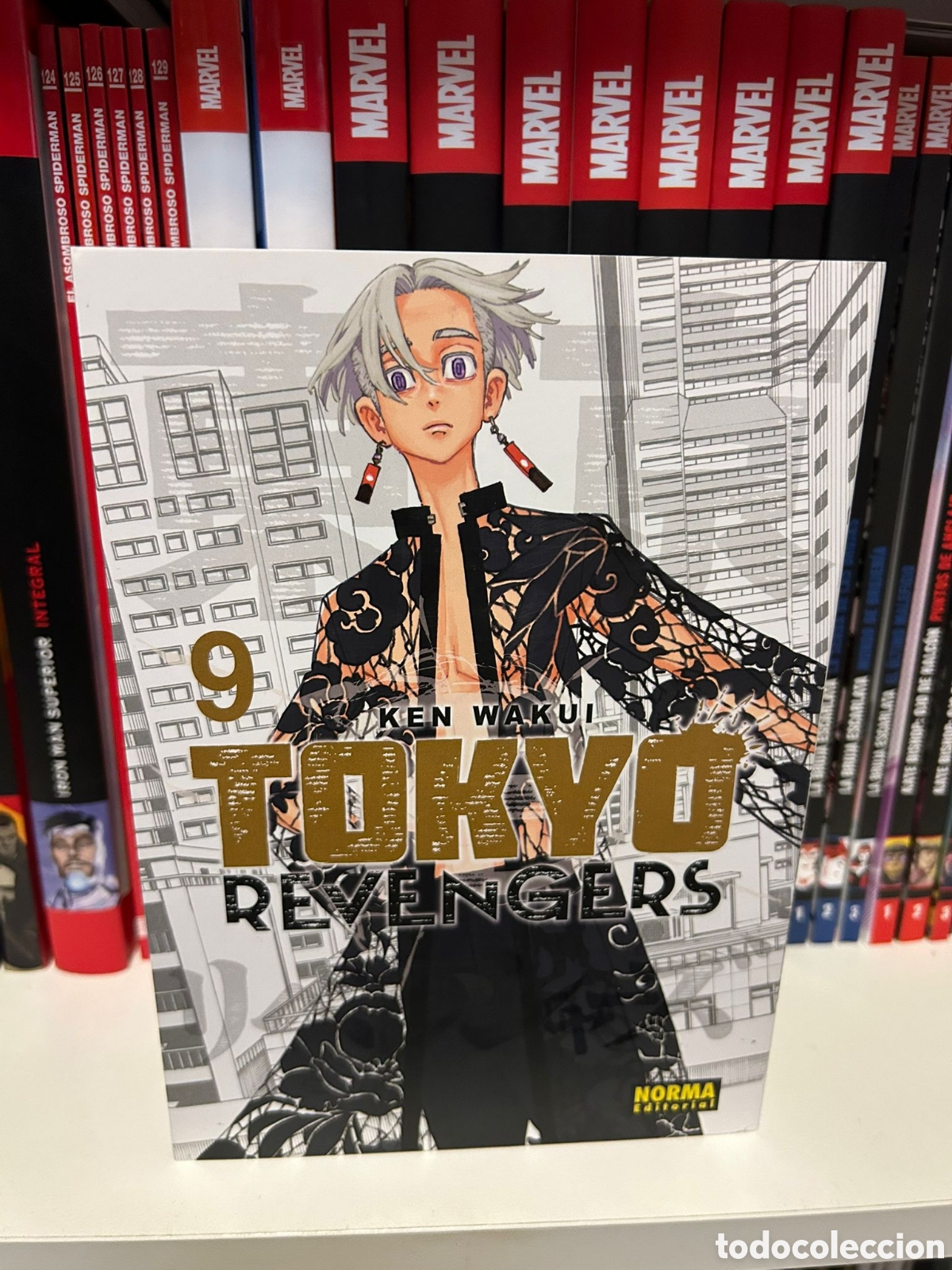 C&oacute;mics: REVENGERS #09 (TAPA BLANDA-NUEVO) - Foto 1