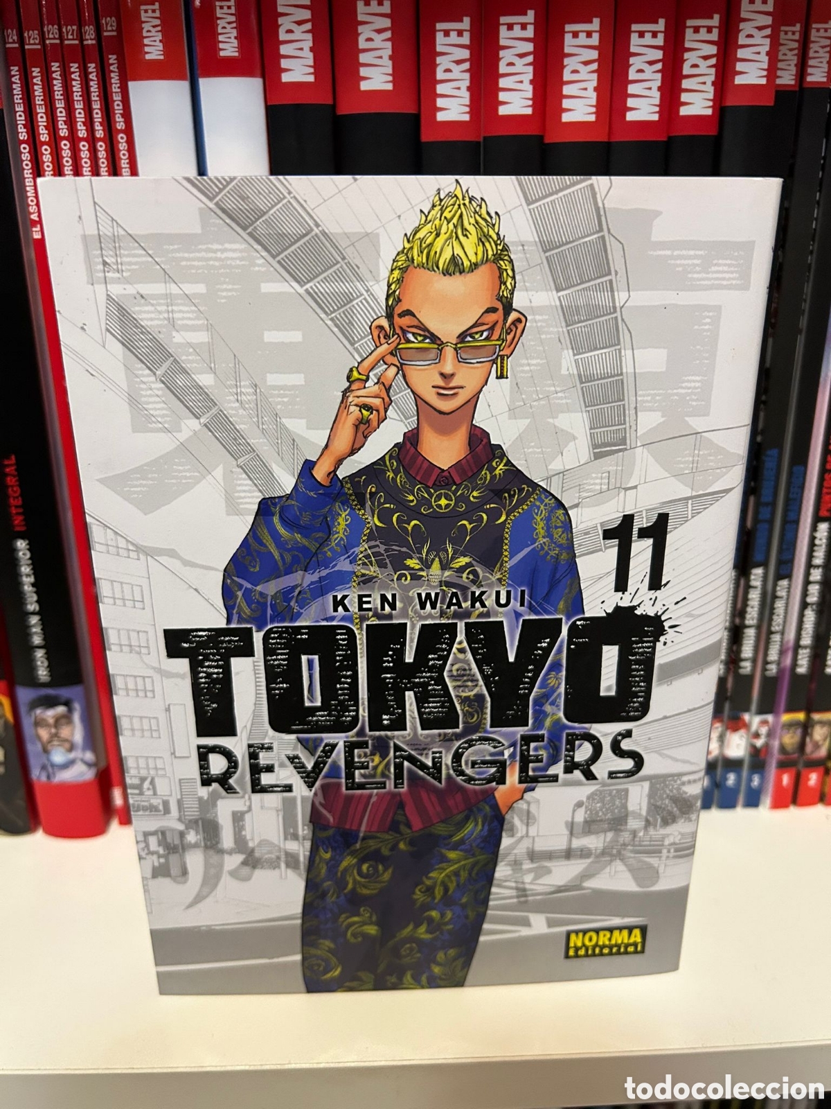 C&oacute;mics: REVENGERS #11 (TAPA BLANDA-NUEVO) - Foto 1