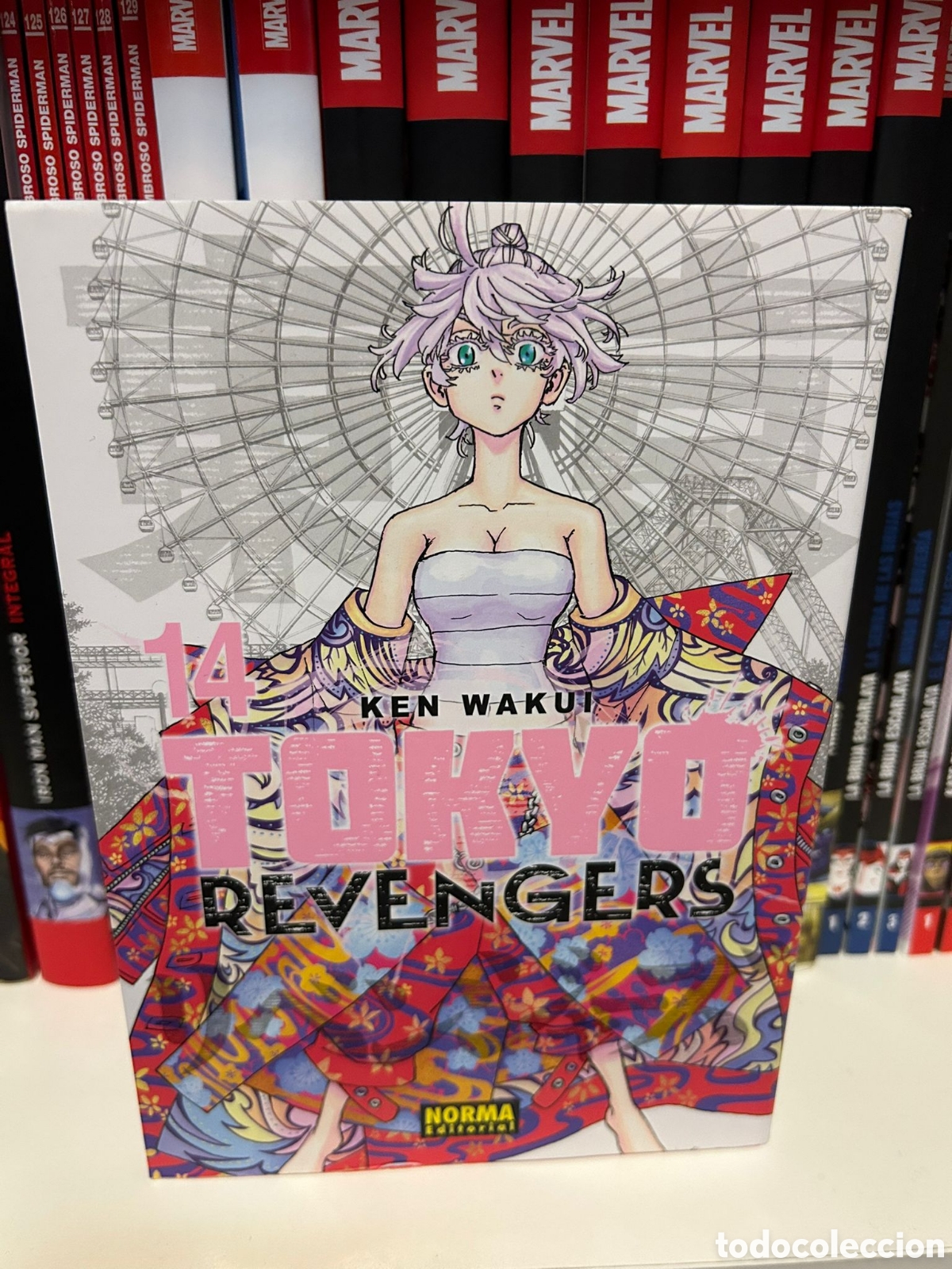 C&oacute;mics: REVENGERS #14 (TAPA BLANDA-NUEVO) - Foto 1