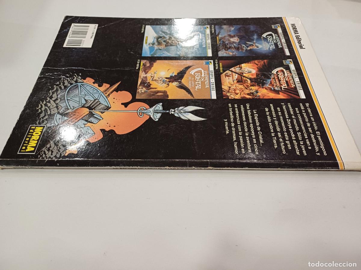C&oacute;mics: LA ESPADA DE CRISTAL/EL PERFUME DE LOS GRINCHOS/NORMA. - Foto 3