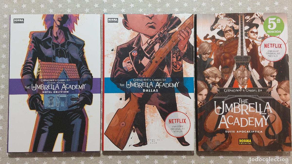 C&oacute;mics: THE UMBRELLA ACADEMY - LOTE DE LOS 3 COMICS CON LA HISTORIA COMPLETA - Foto 1