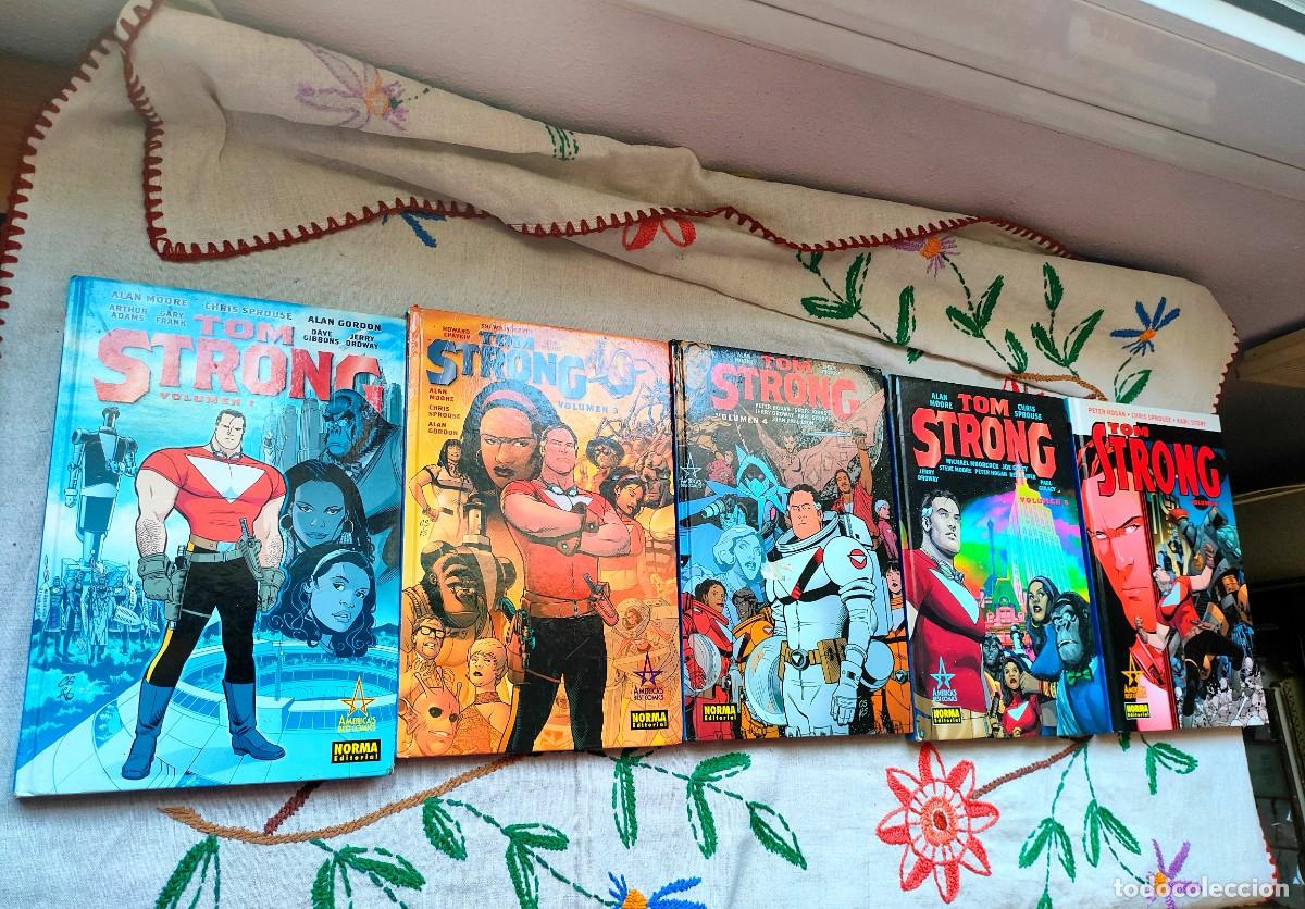 C&oacute;mics: Tom Strong 1, 3, 4, 6 y 7. Norma. Marvel. - Foto 2