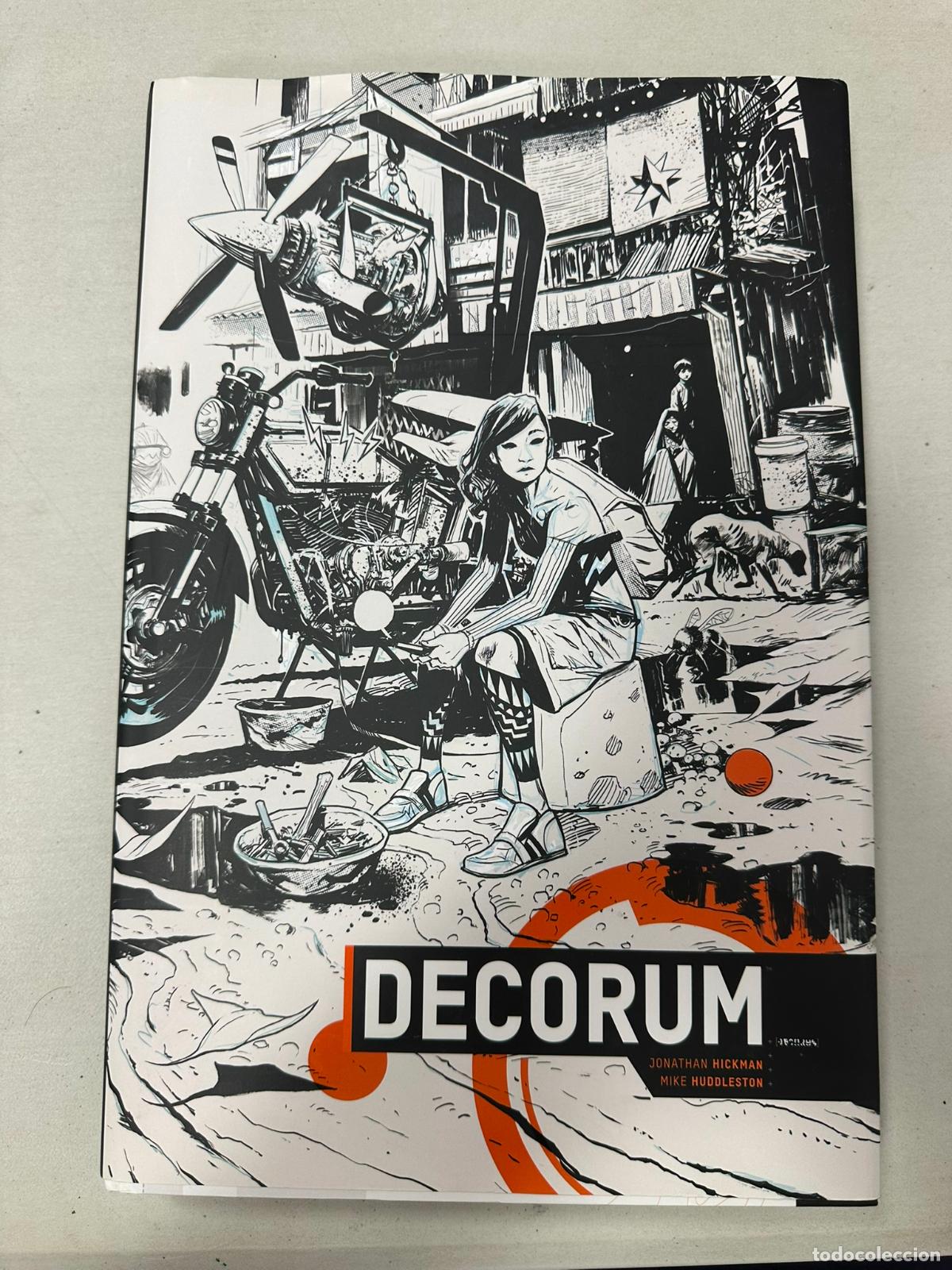C&oacute;mics: DECORUM Jonathan Hickman / Mike Huddleston norma - Foto 1