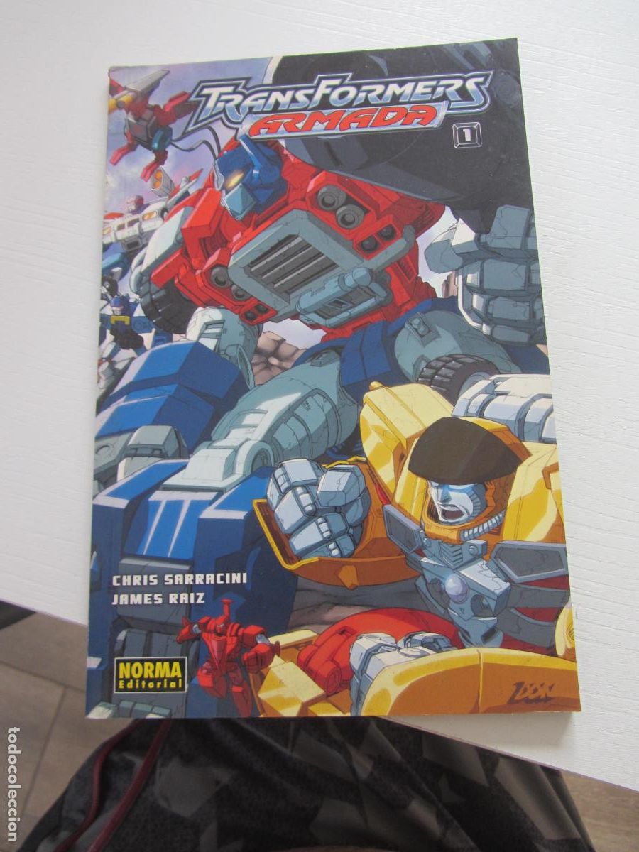 C&oacute;mics: TRANSFORMES : ARMADA n. 1 . TOMO EN TAPA BLANDA de NORMA arx280 - Foto 1