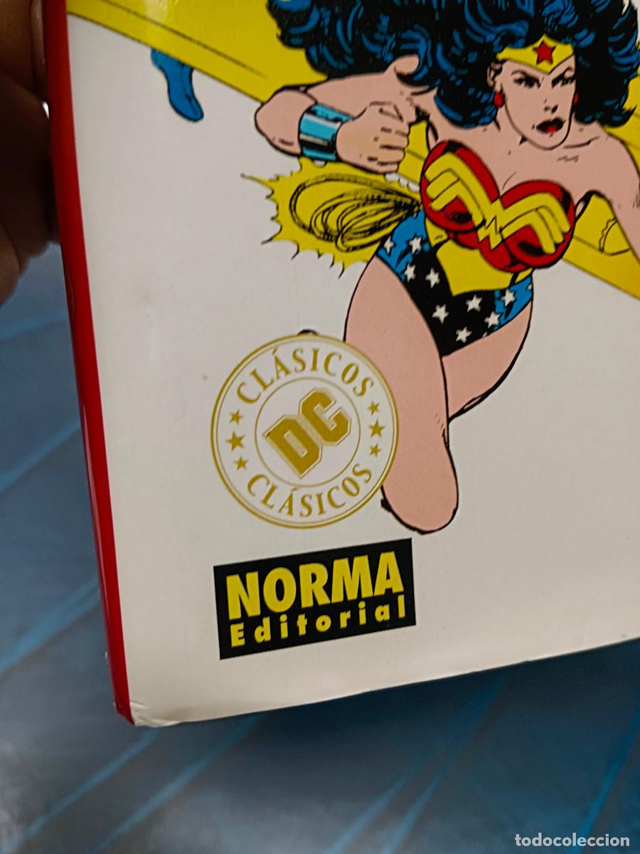 C&oacute;mics: C&oacute;mic: Legends, Cl&aacute;sicos DC. Norma Editorial. - Foto 2