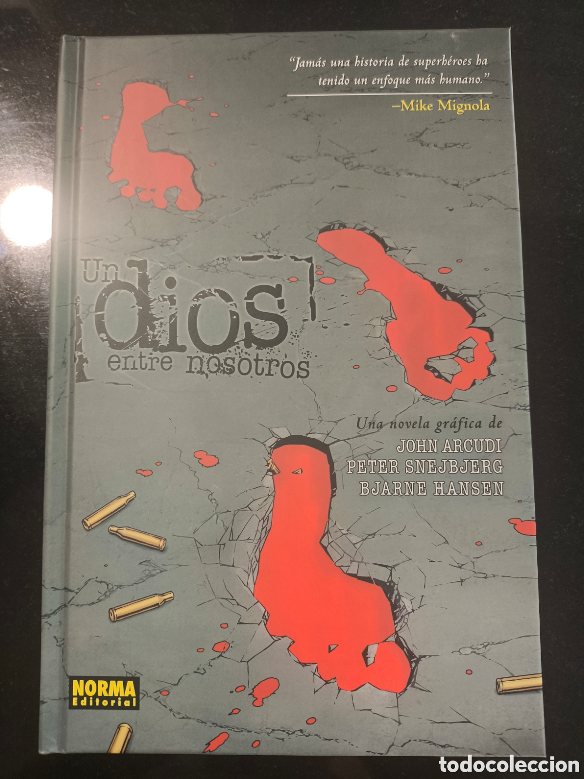 C&oacute;mics: Un dios entre nosotros - Foto 1