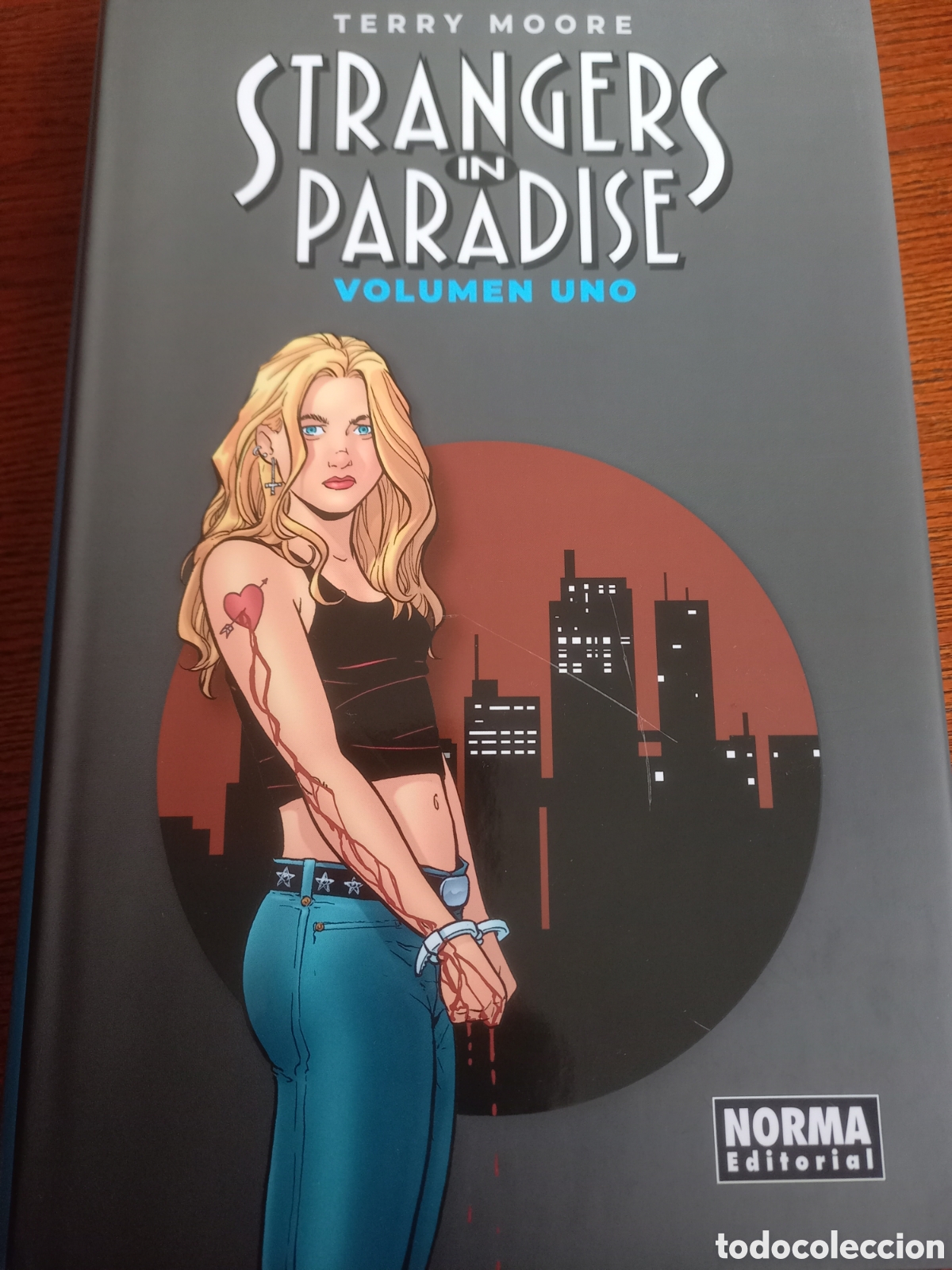 C&oacute;mics: Strangers in Paradise Integral Volumen 1 Norma uno 2018 Terry Moore