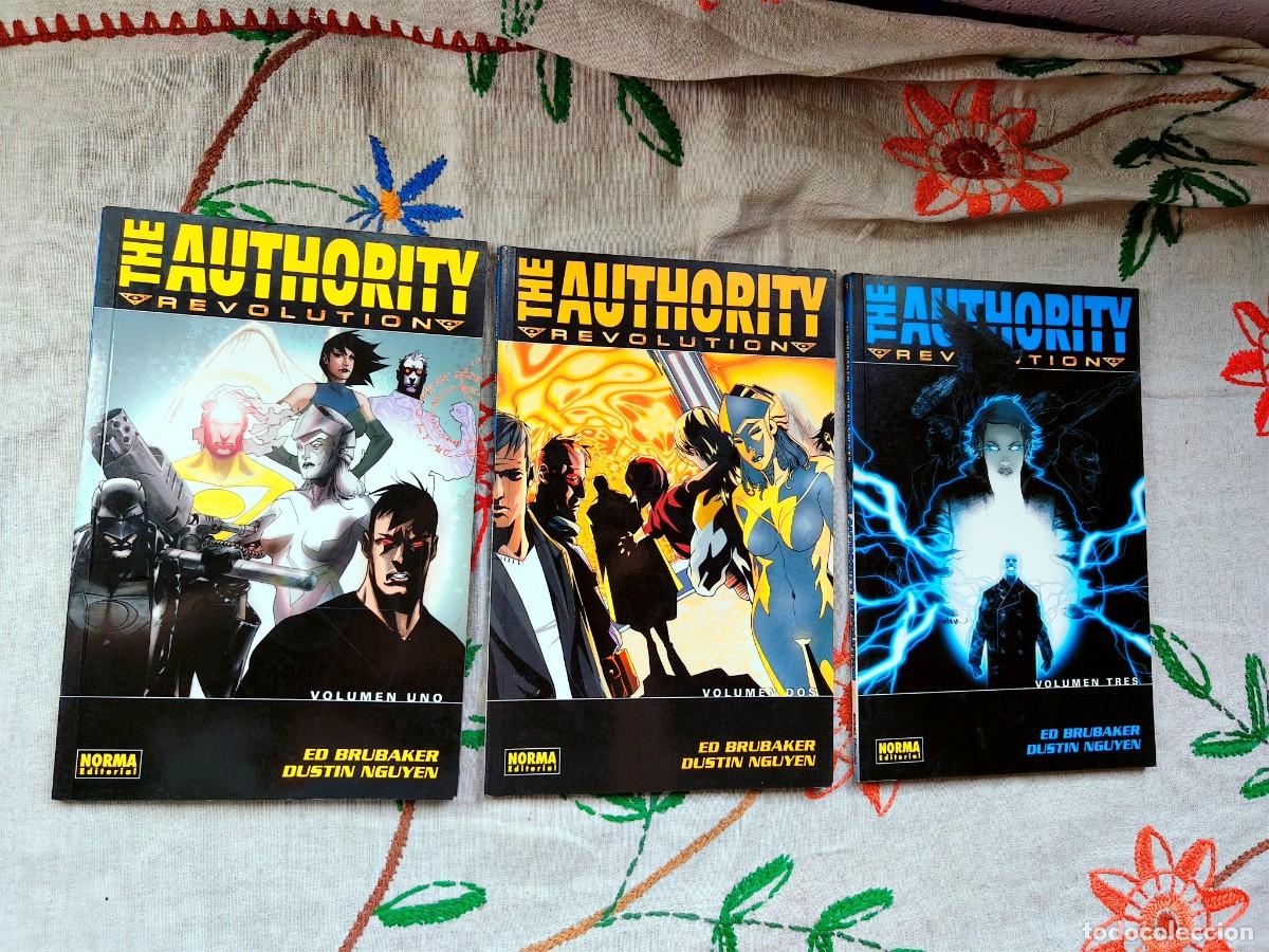 C&oacute;mics: The Authority Revolution. Completa. Tomos 1, 2 y 3. Brubaker. Norma.
