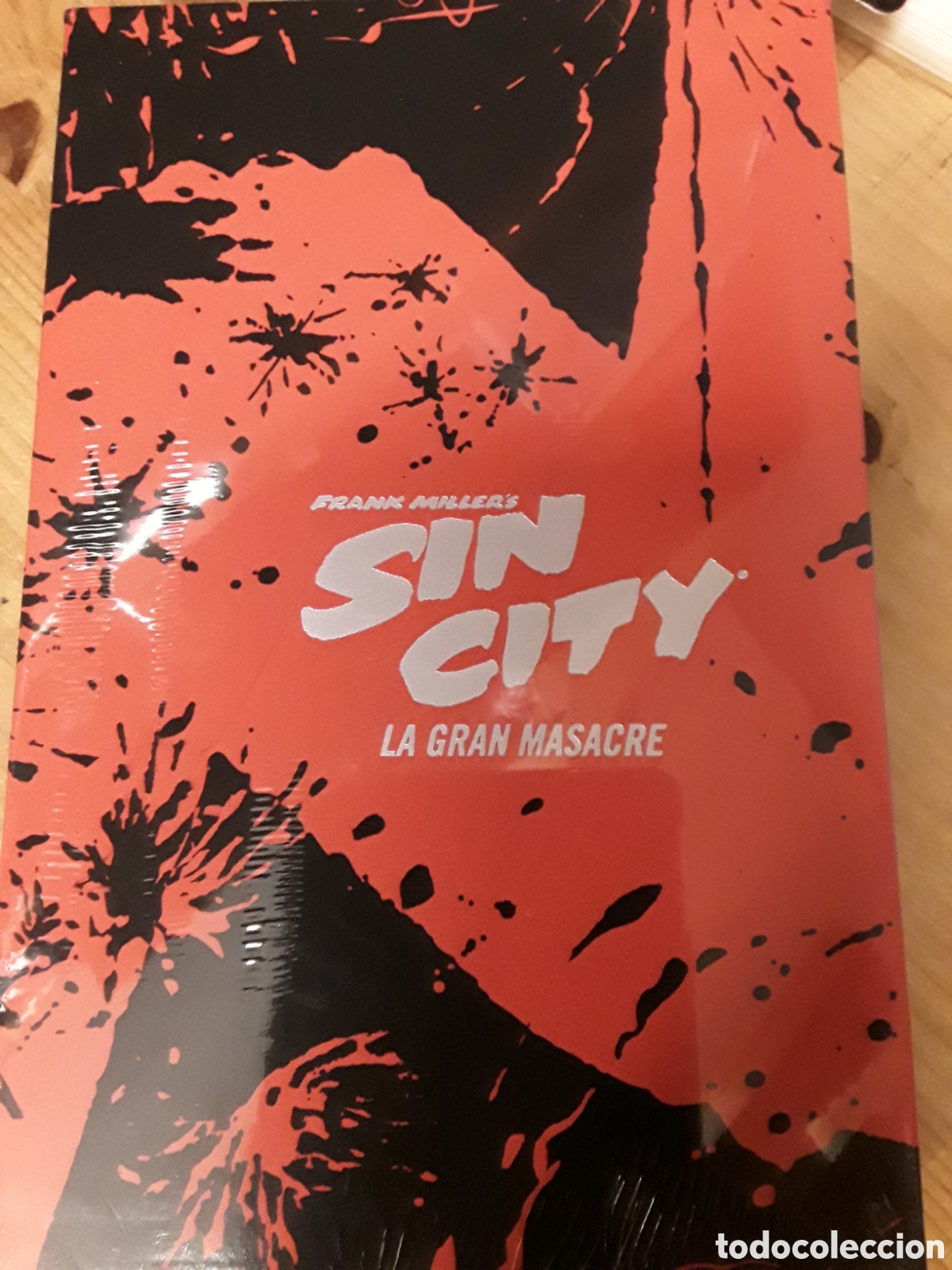 C&oacute;mics: Sin City Volumen 3: La Gran Masacre Edici&oacute;n De Lujo - Norma