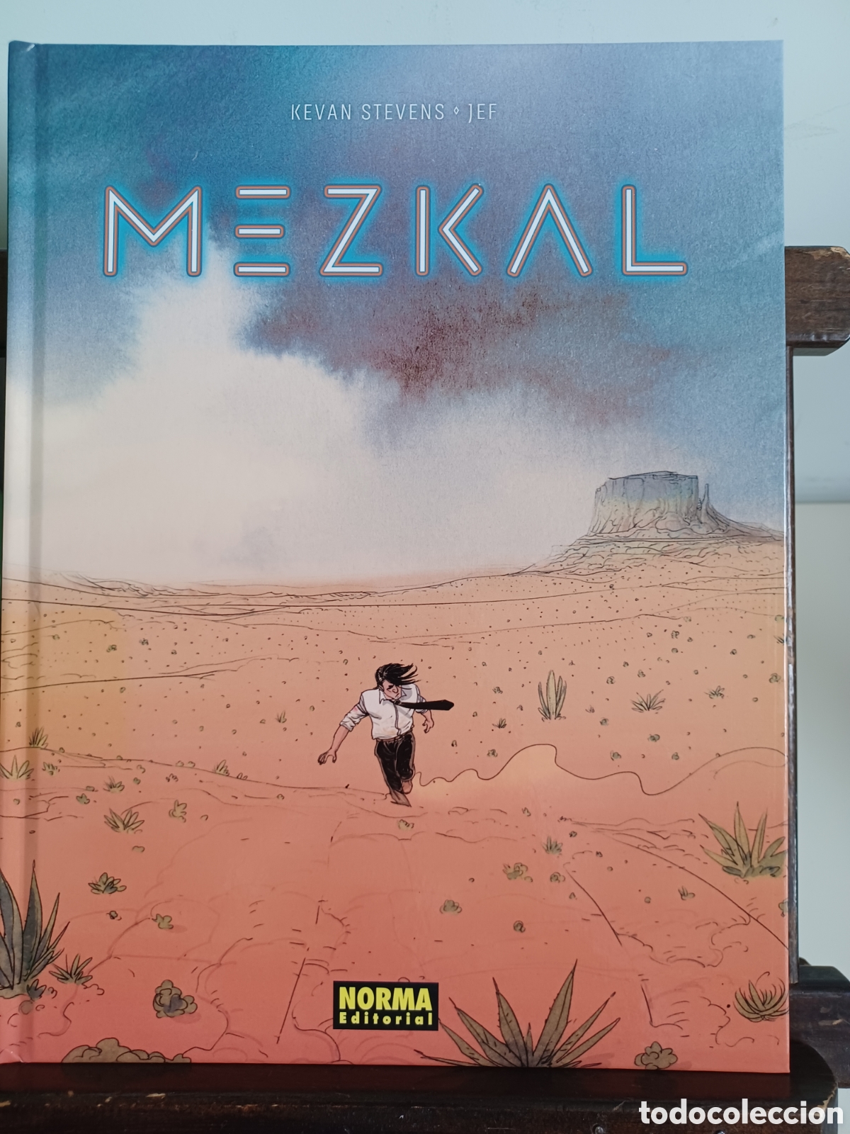 C&oacute;mics: Mezkal/ Kevan Steven & Jef/ Norma/ NUEVO A ESTRENAR