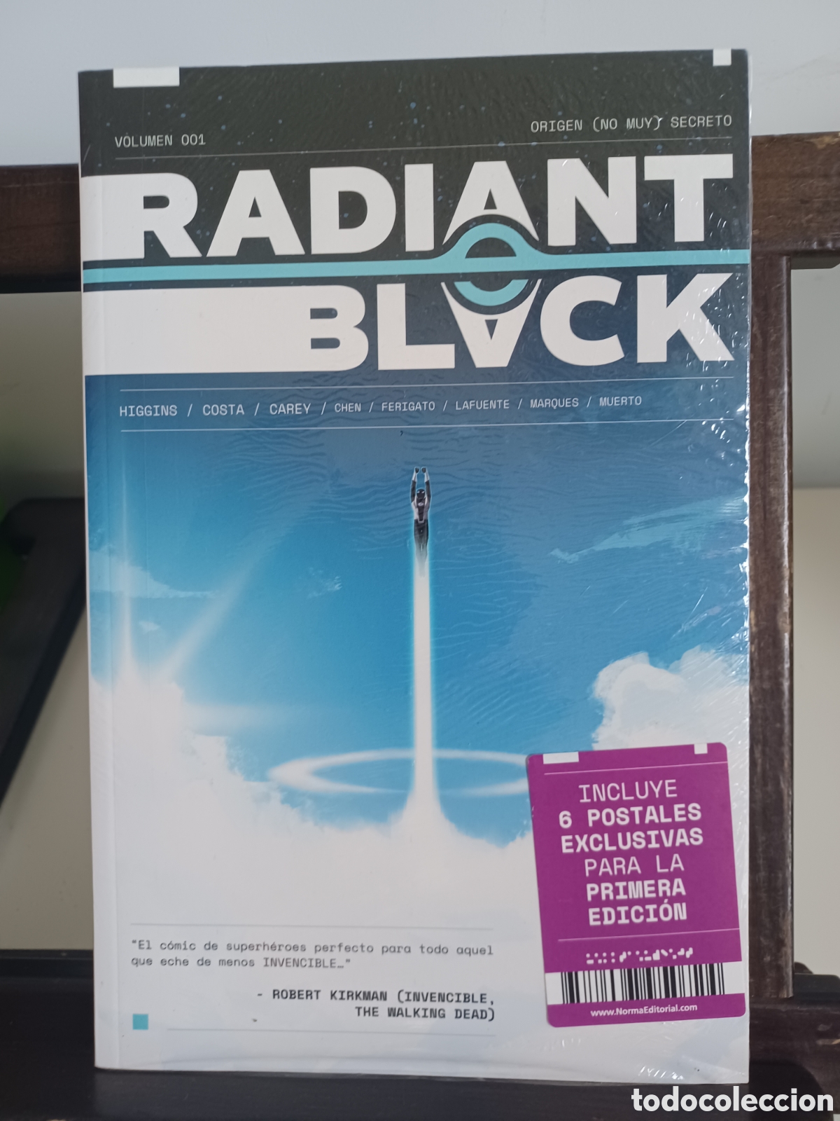 C&oacute;mics: Radiant Black 1/ Origen (no muy) secreto/ Norma/ NUEVO PRECINTADO