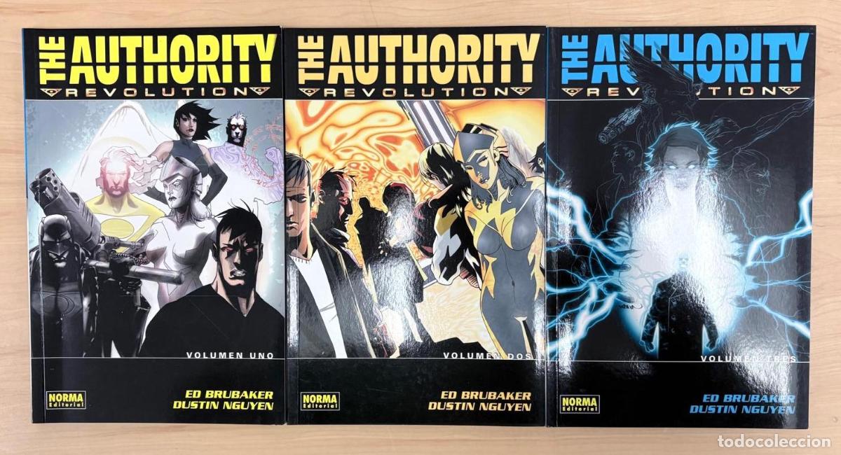 C&oacute;mics: LOTE DE 3 C&Oacute;MICS THE AUTHORITY: REVOLUTION N&ordm; 1-3 (COMPLETA). BRUBAKER & NGUYEN, NORMA, 2007