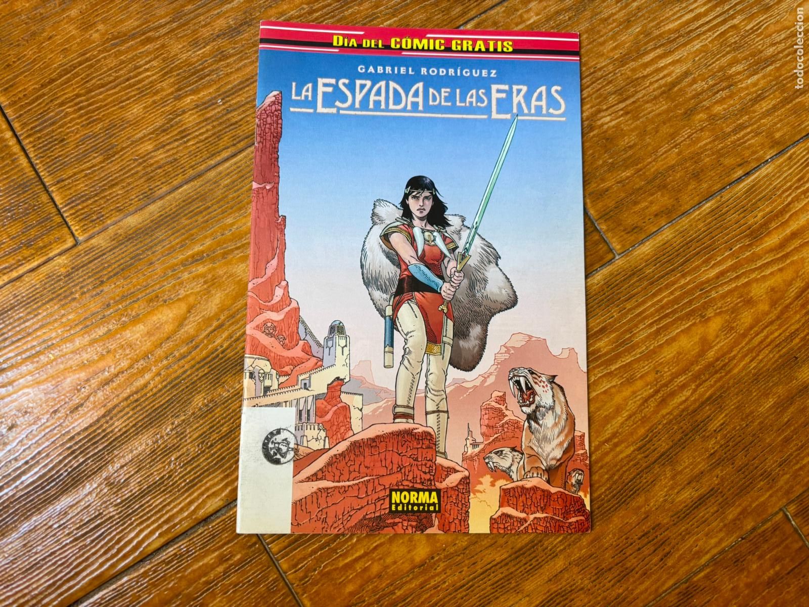 C&oacute;mics: LA ESPADA DE LAS ERAS - EDITORIAL NORMA