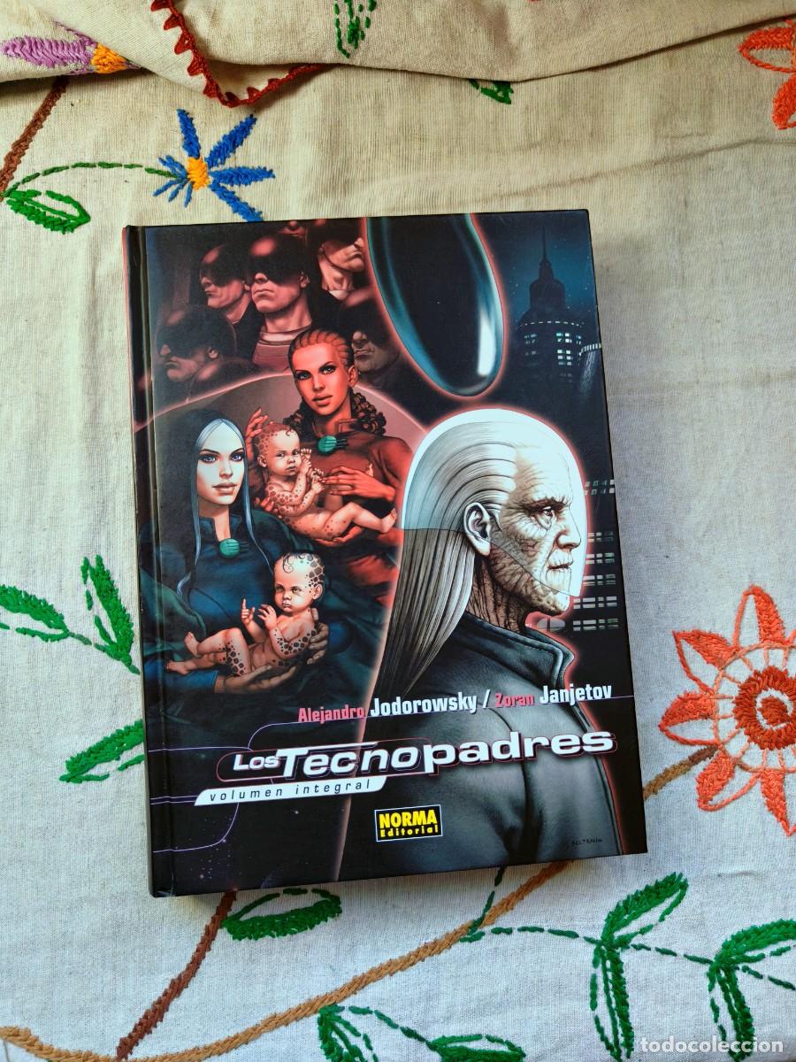 C&oacute;mics: Los Tecnopadres. Volumen Integral. Jodorowsky. Norma. Tapa dura. Est&aacute; como nuevo.