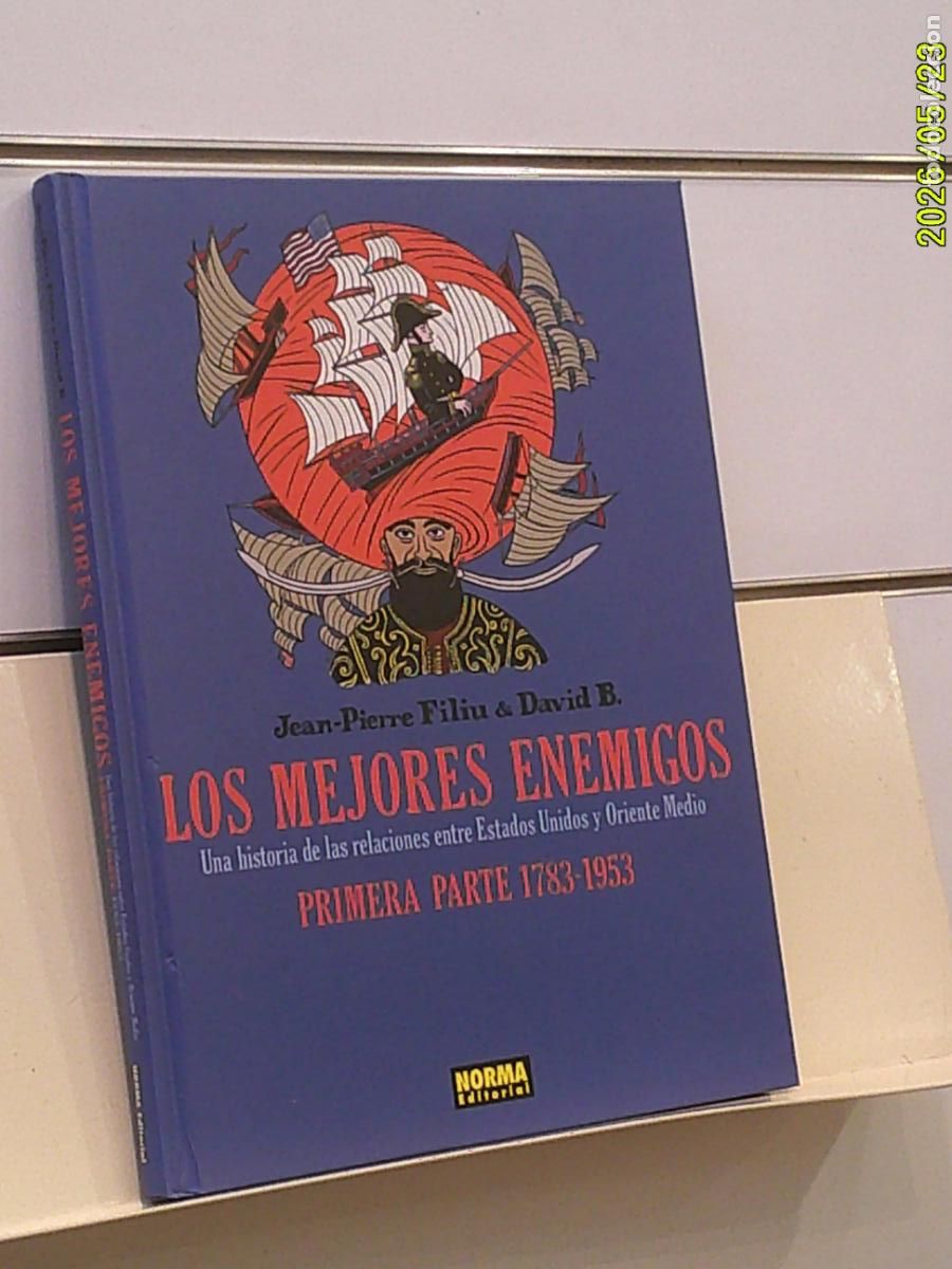 C&oacute;mics: LOS MEJORES ENEMIGOS PRIMERA PARTE RELACIONES EEUU Y ORIENTE MEDIO TOMO TAPA DURA - NORMA OFERTA