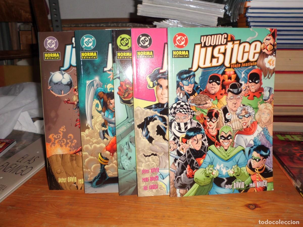 C&oacute;mics: YOUNG JUSTICE COMPLETA 5 TOMOS - Foto 1