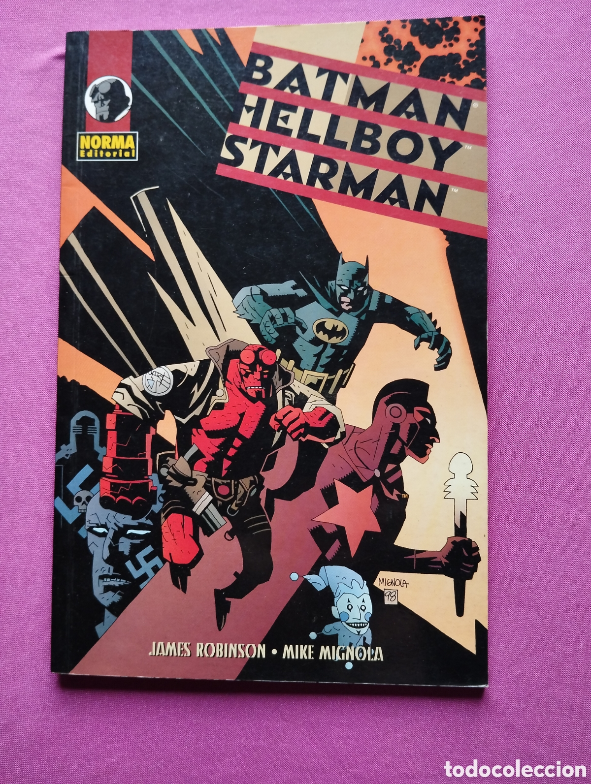 C&oacute;mics: BATMAN HELLBOY STARMAN - NORMA L19 5 - Foto 1