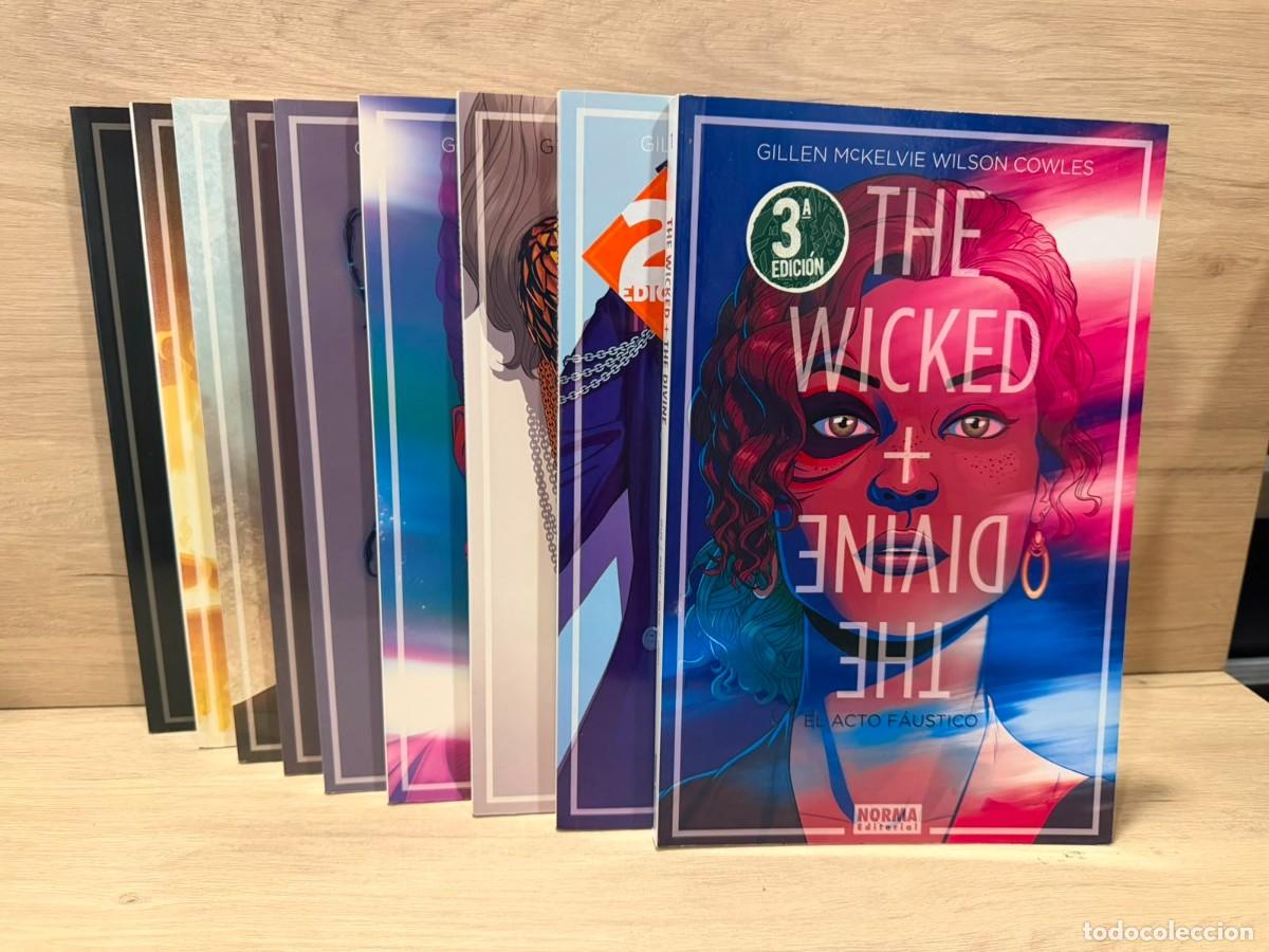 C&oacute;mics: The Wicked + The Divine - Completa 9 num. (Norma, 2018) - Gillen, McKelvie, Wilson, Cowles