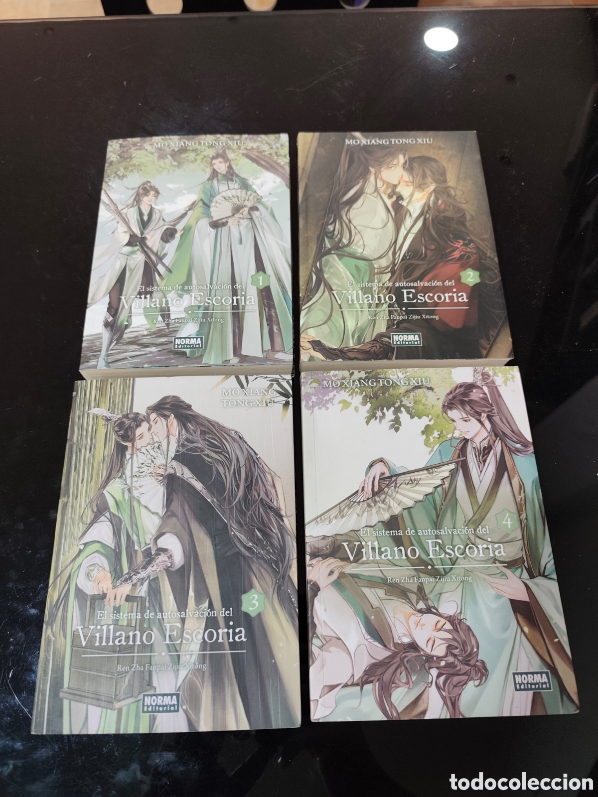 C&oacute;mics: El sistema de autosalvaci&oacute;n de Villano Escoria. Colecci&oacute;n completa en 4 tomos. Mo Xiang Tong Xiu