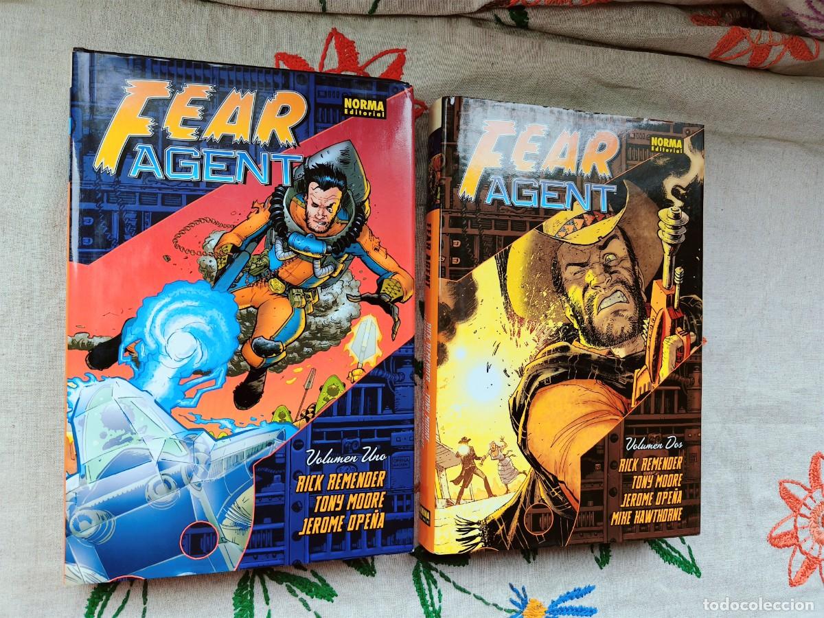 C&oacute;mics: Fear Agent Completa. Vol&uacute;menes 1 y 2. Rick Remender. Norma. Tapa dura.