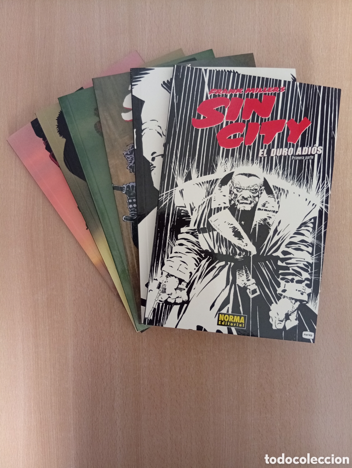 C&oacute;mics: SIN CITY /1-2-3-4-5-6. Frank Miller