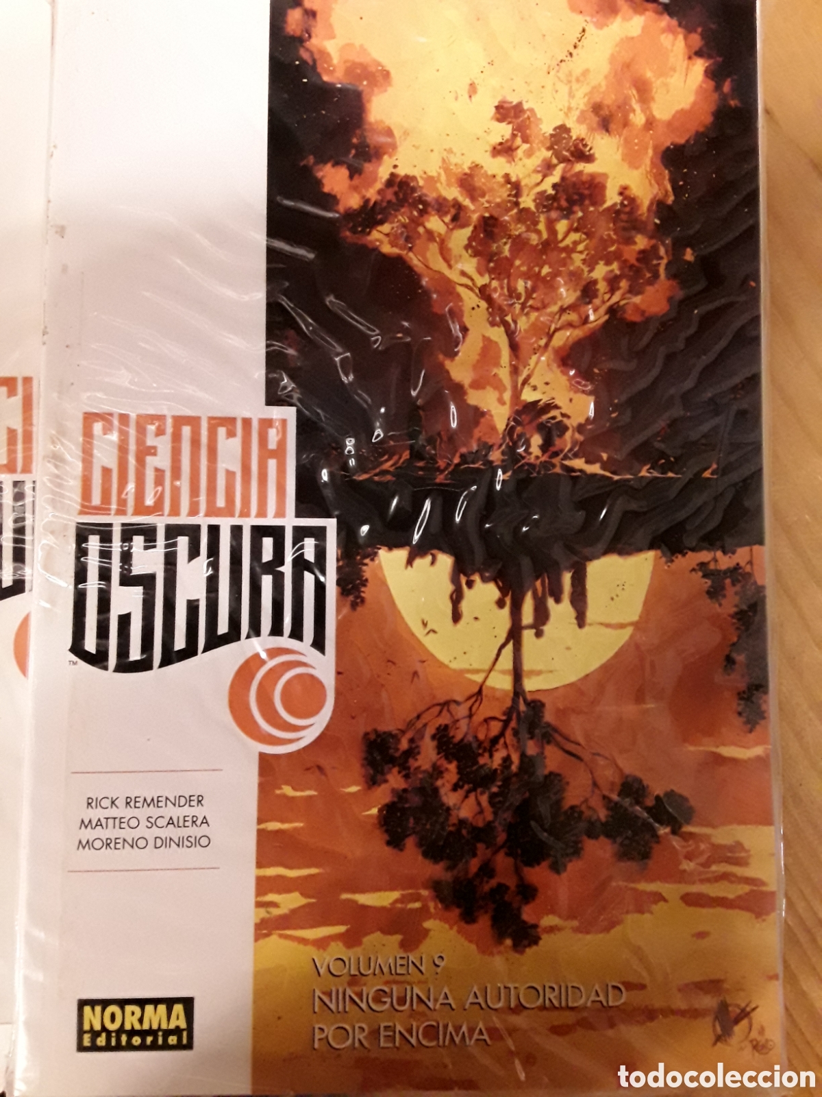 C&oacute;mics: Ciencia Oscura 9. Ninguna Autoridad por Encima - Remender, Scalera, Dinisio - Norma editorial