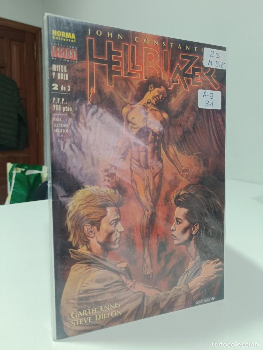 C&oacute;mics: HELLBLAZER NUMERO 2 NUEVO VERTICO NORMA LAS PEGATINAS ESTAN SOBRE LA FUNDA PROTECTORA