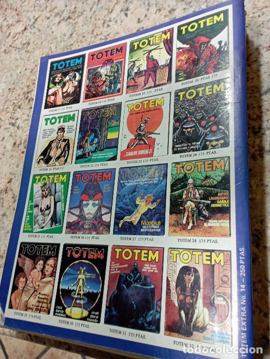 C&oacute;mics: Totem EXTRA POLICIAL. - Foto 2