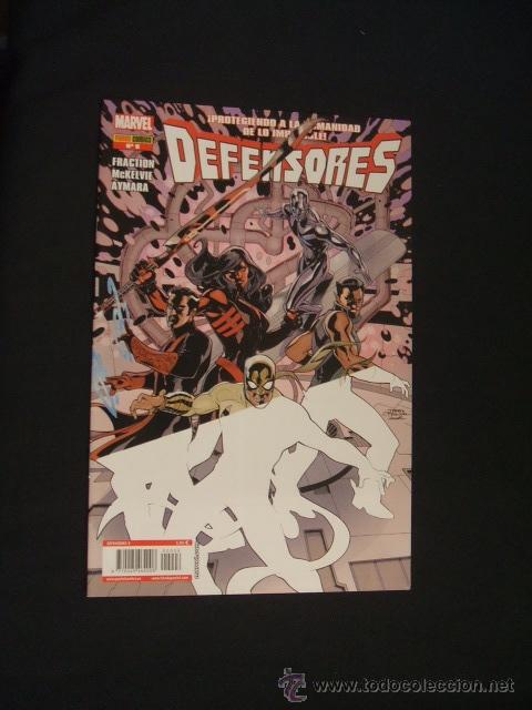C&oacute;mics: DEFENSORES - N&ordm; 6 - PANINI - - Foto 1