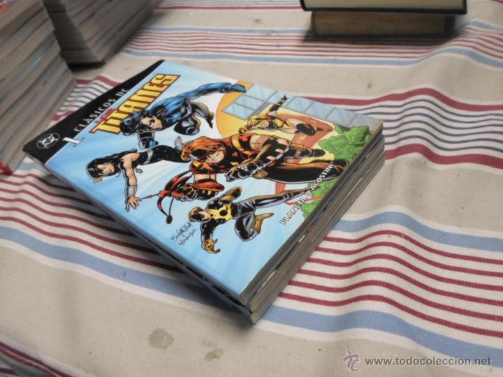 C&oacute;mics: Clasicos DC, Los Titanes, Planeta Agostini, (1-2-3) - Foto 1
