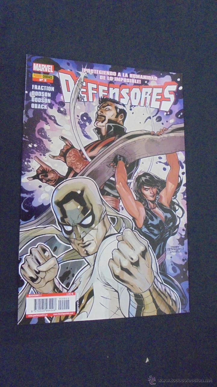 C&oacute;mics: DEFENSORES - N&ordm; 2 - PANINI - - Foto 1