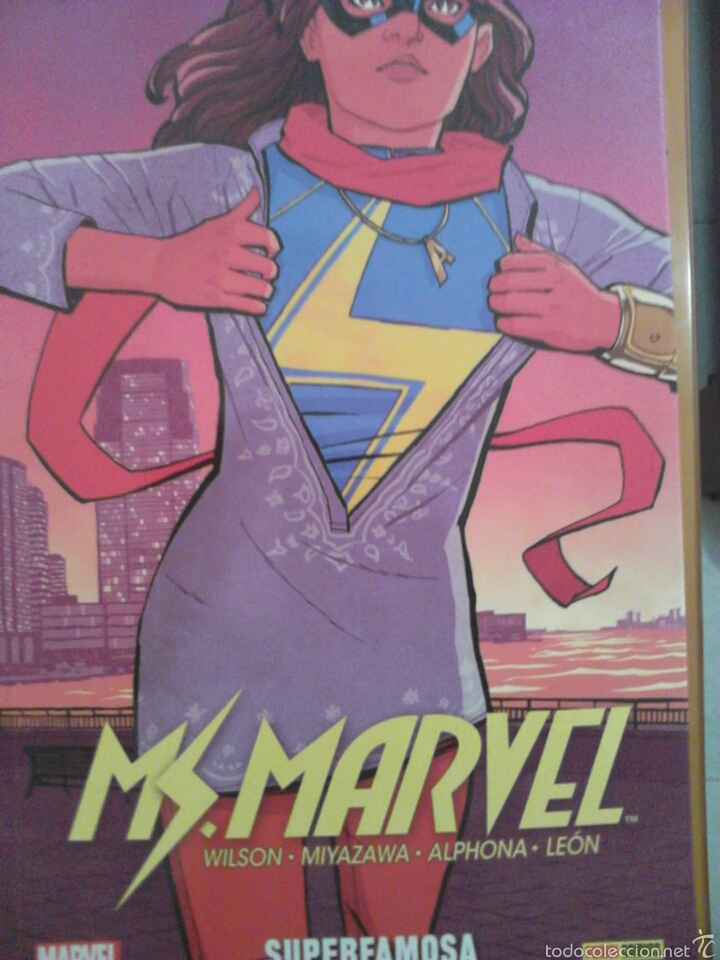 C&oacute;mics: Ms Marvel &rdquo;Superfamosa&rdquo; - Foto 1