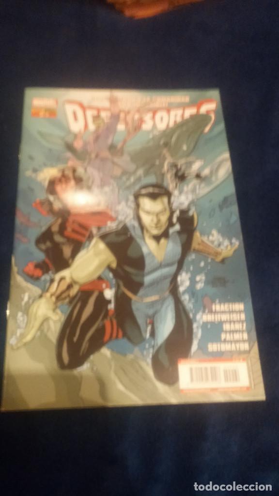 C&oacute;mics: DEFENSORES N&ordm;4 PANINI - Foto 1