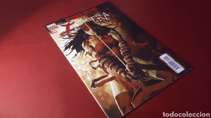 C&oacute;mics: ELEKTRA 2 EXCELENTE ESTADO PANINI REINADO OSCURO - Foto 1