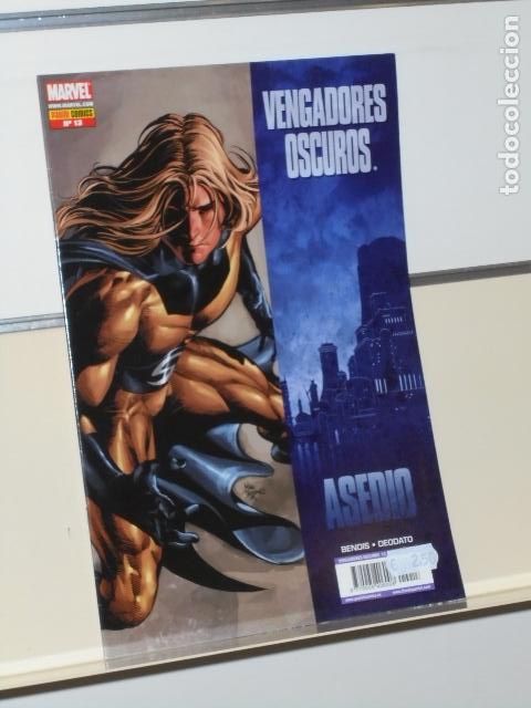 C&oacute;mics: MARVEL VENGADORES OSCUROS N&ordm; 13 ASEDIO - PANINI - Foto 1