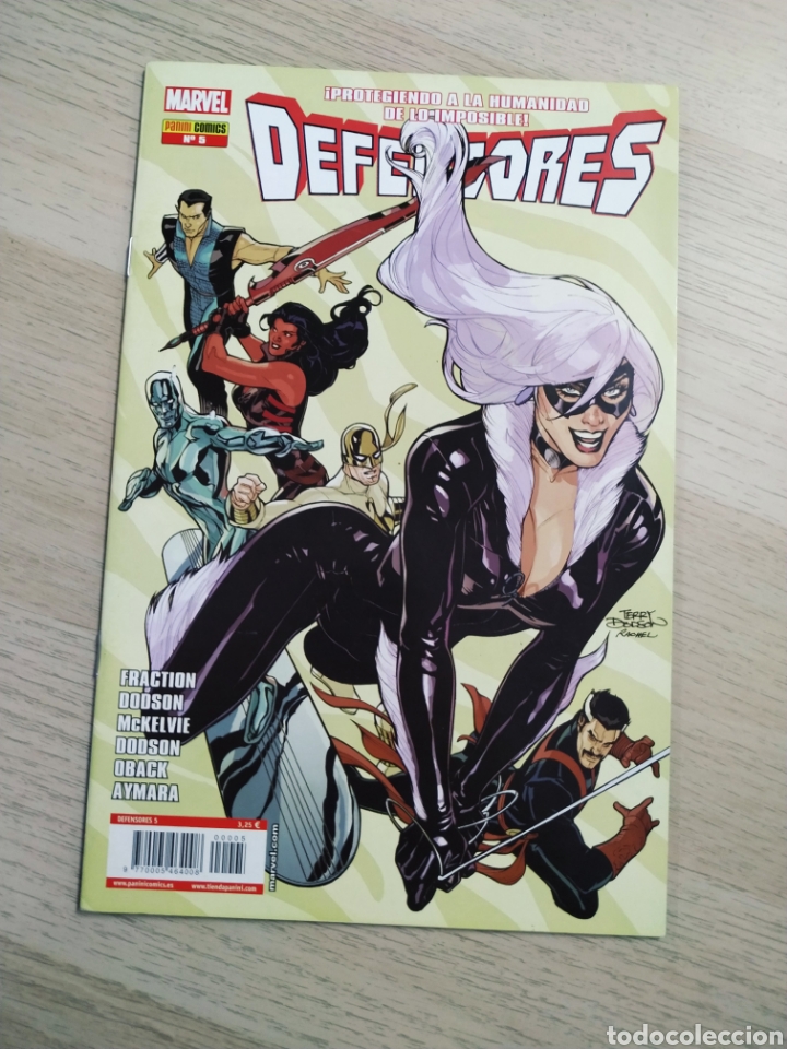 C&oacute;mics: EXCELENTE ESTADO DEFENSORES 5 PANINI COMICS - Foto 1