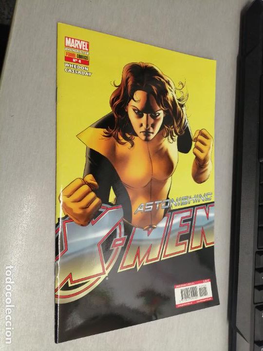 C&oacute;mics: ASTONISHING X-MEN VOL. 2 N&ordm; 4 / MARVEL - PANINI - Foto 1
