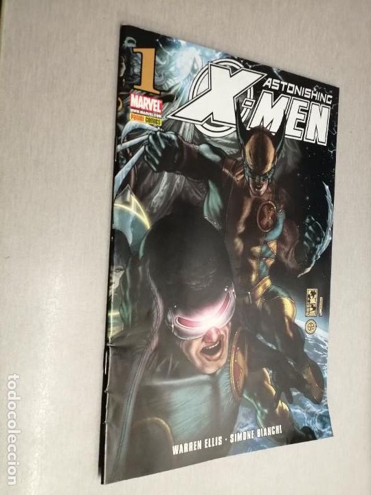 C&oacute;mics: ASTONISHING X-MEN VOL. 3 N&ordm; 1 / MARVEL - PANINI - Foto 1
