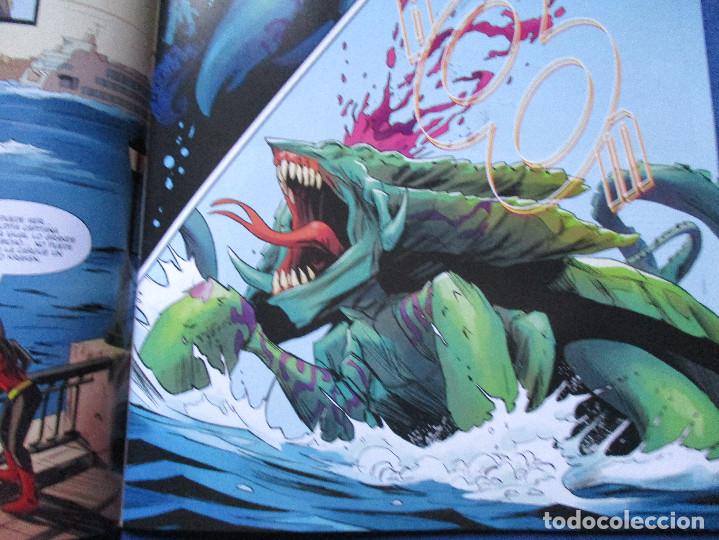 C&oacute;mics: MARVEL / CAPITANA MARVEL N.&ordm; 1 de KELLY THOMPSON / VOLUMEN 3 PANINI - Foto 2