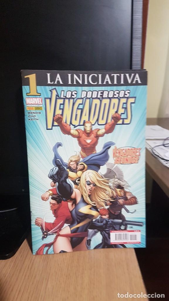 C&oacute;mics: LOS PODEROSOS VENGADORES grapa - Foto 1