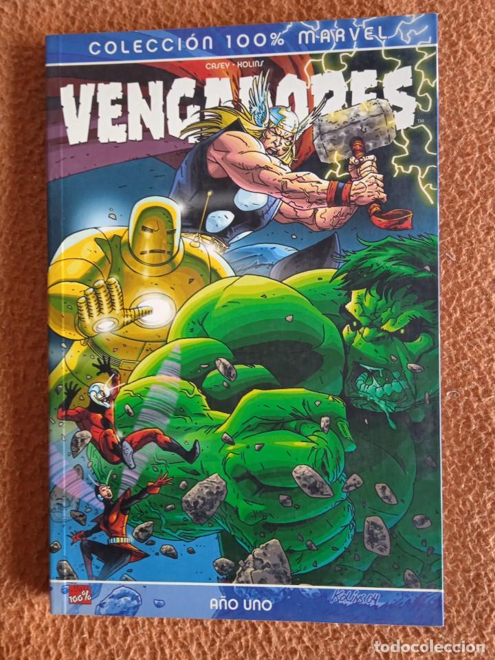 C&oacute;mics: Vengadores a&ntilde;o 1. Tomo 100 % Marvel de Panini. - Foto 1
